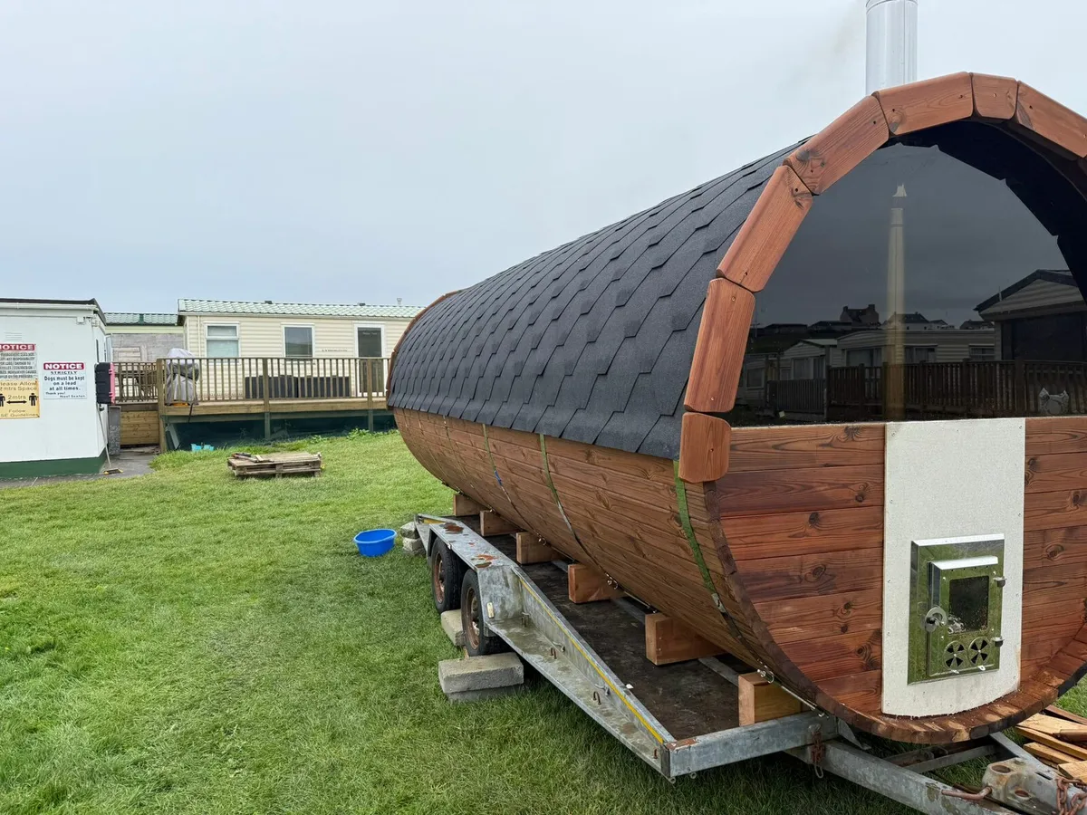 saunas / hot tubs /Plunge pools - Image 1