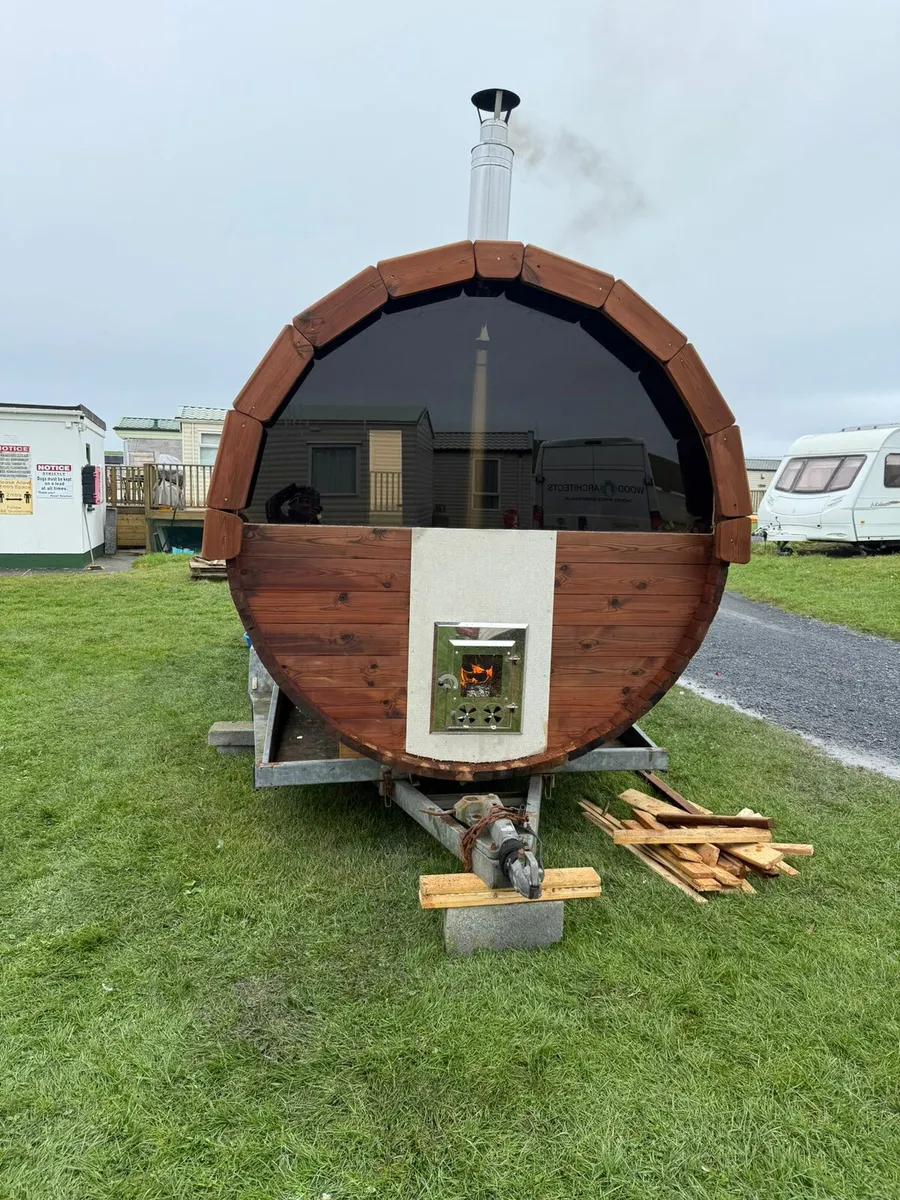 saunas / hot tubs /Plunge pools - Image 2