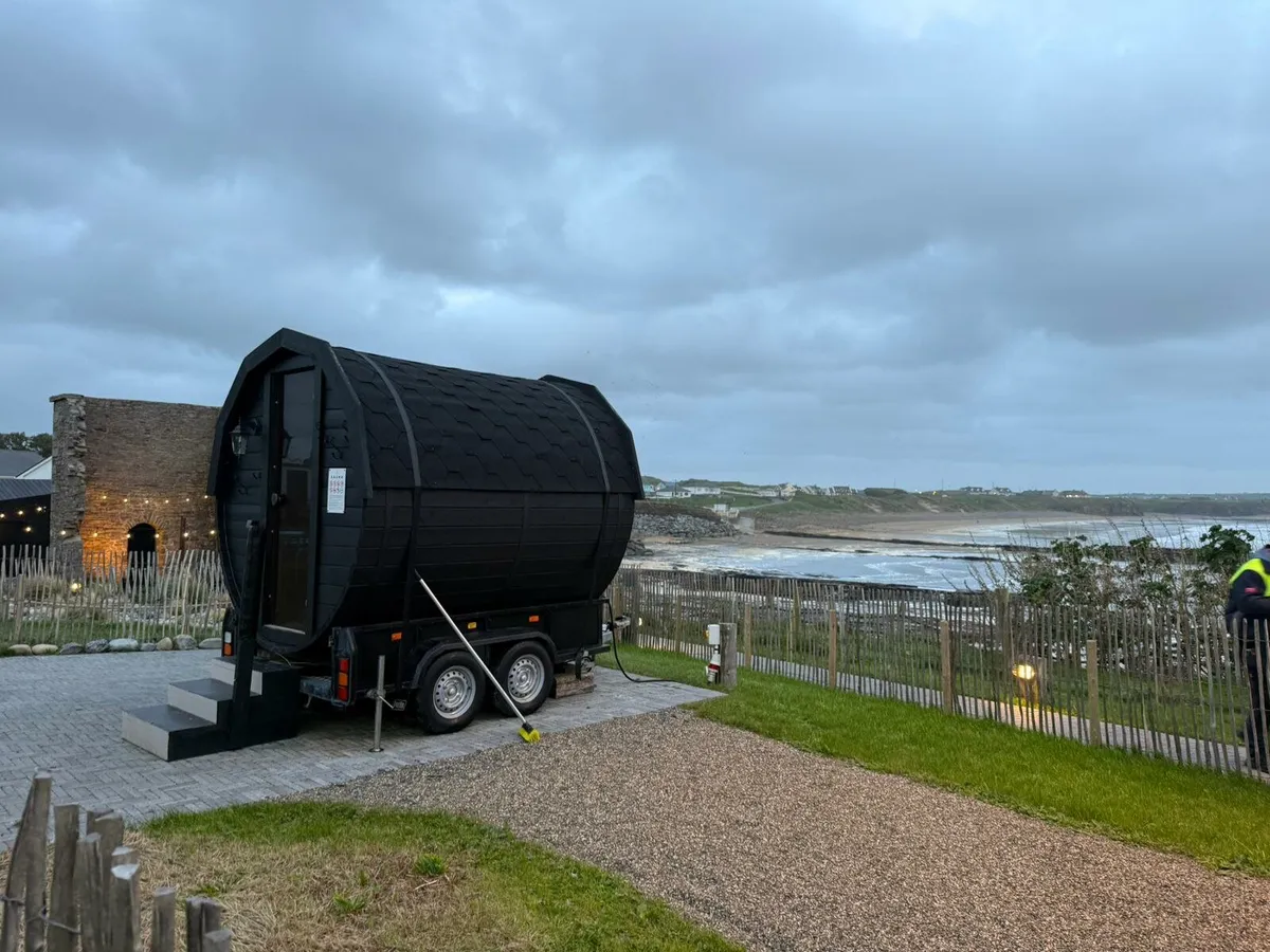 saunas / hot tubs /Plunge pools - Image 3