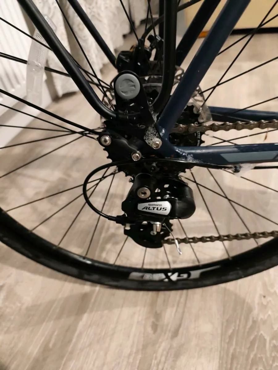 Giant escape road bike - Image 4