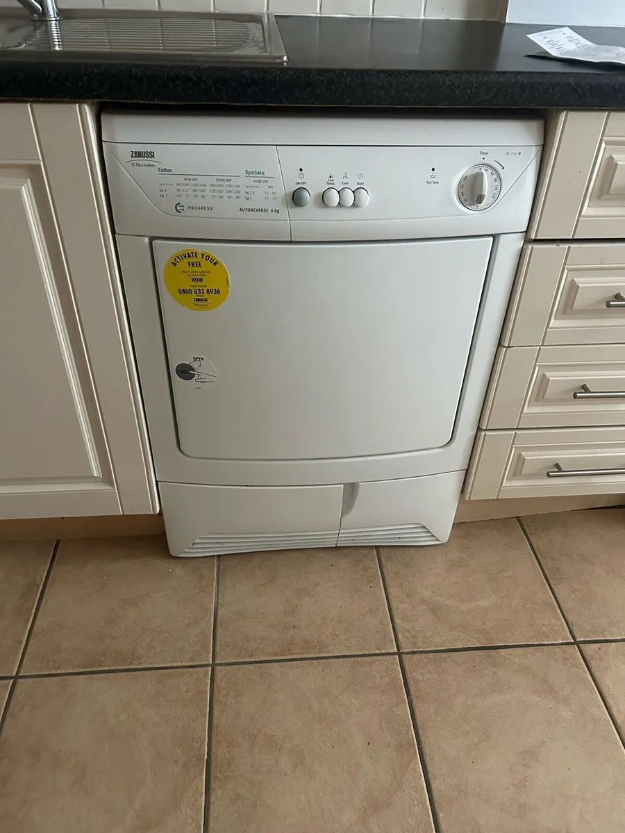 Bosch Fridge Freezer - Image 4