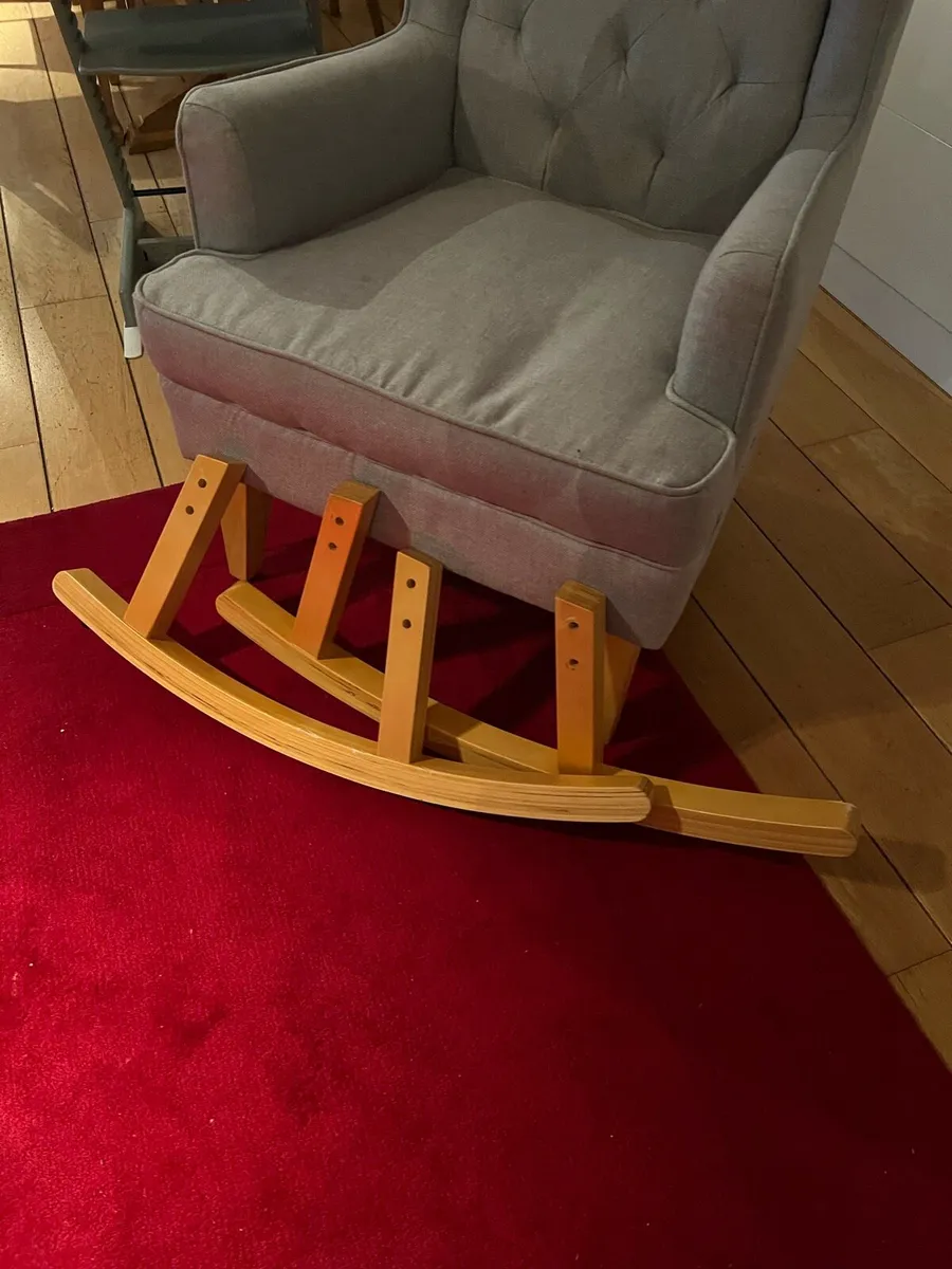 Baby Rocking Chair. Babylo Soothe Easy Chair - Image 4