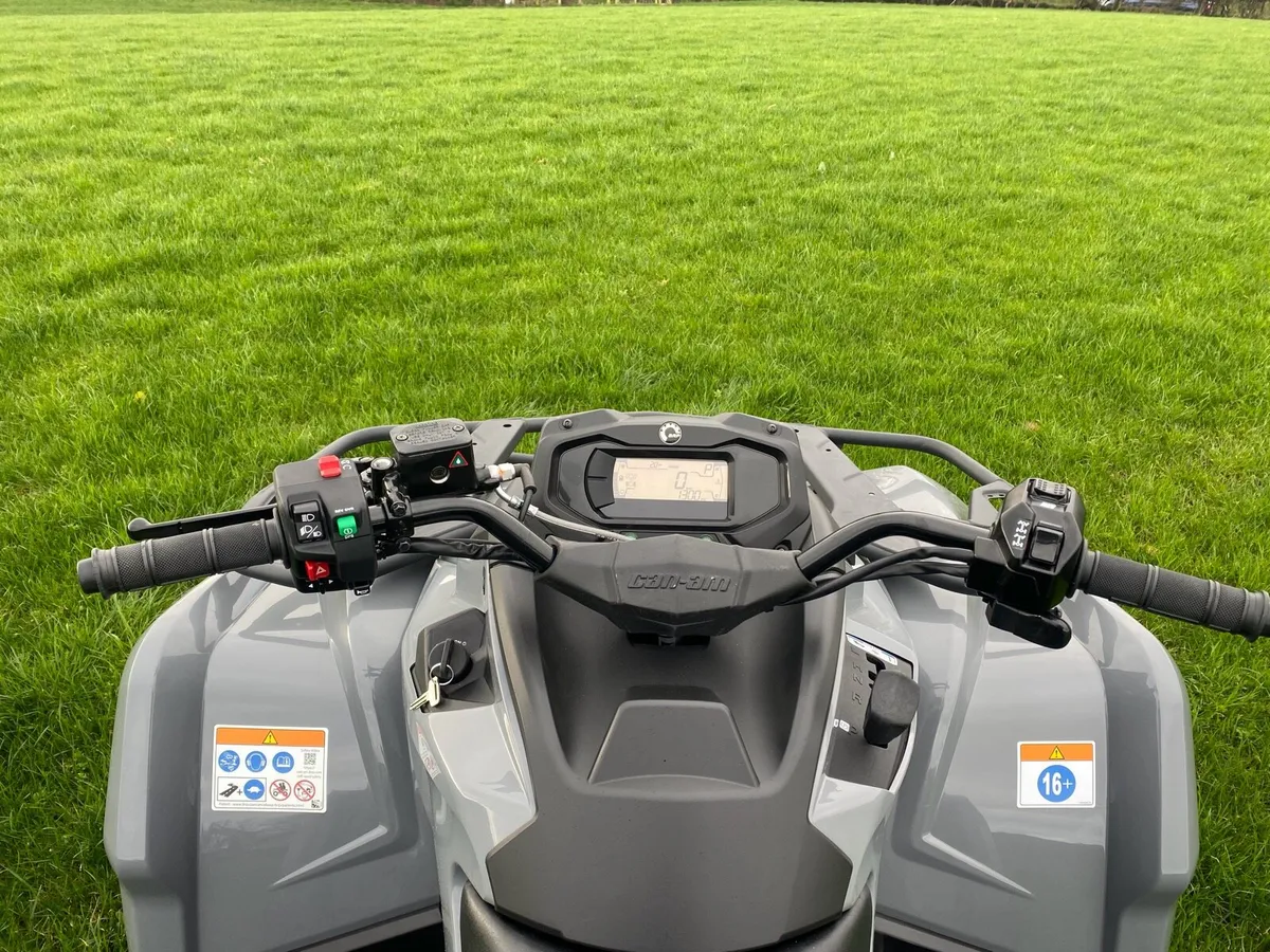 Can-Am Outlander 570 - Image 4