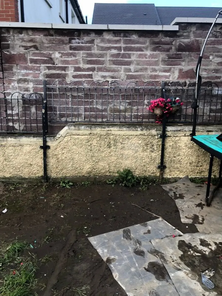 Galvanised railing sections 90ft in total - Image 2