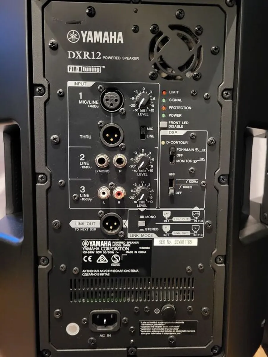 Yamaha DXR12 (PAIR) - New unopened speaker stands included. - Image 3