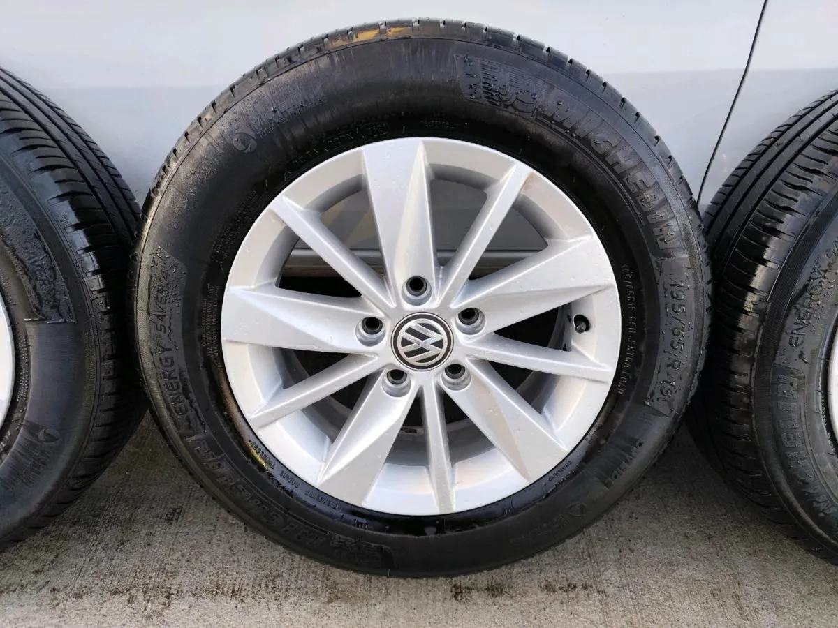 15" VW alloys with Michelin tyres - Image 4