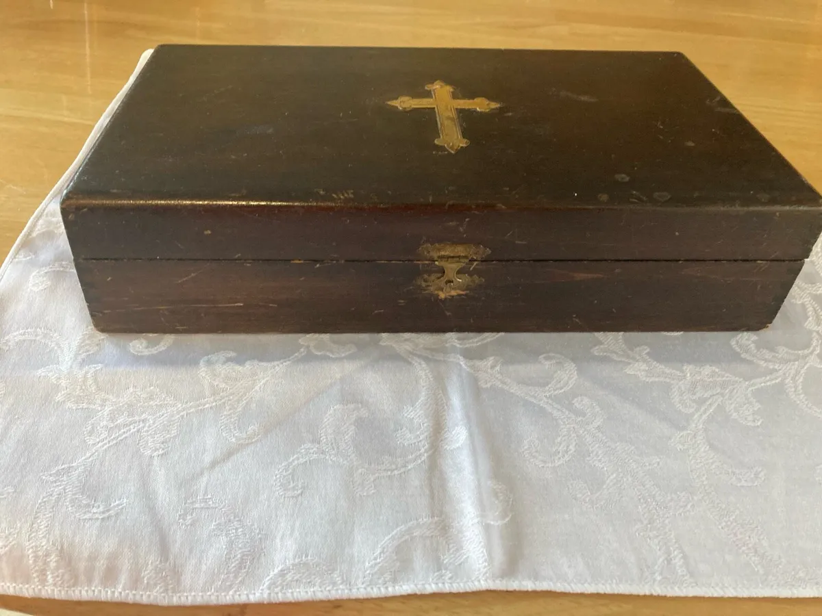 Antique Catholic Mass Kit - Image 2