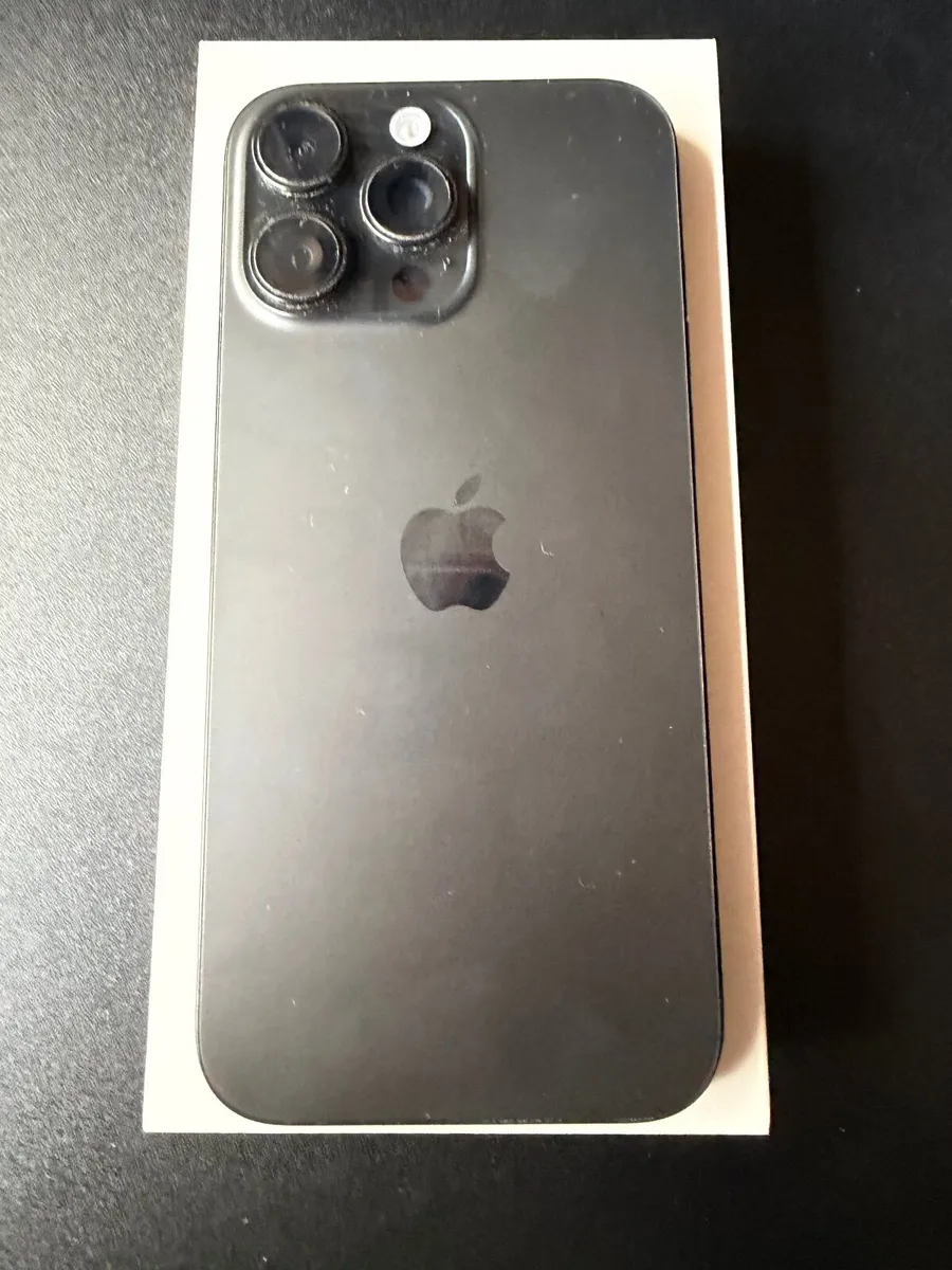 iPhone 16 Pro Max 256GB - Image 3