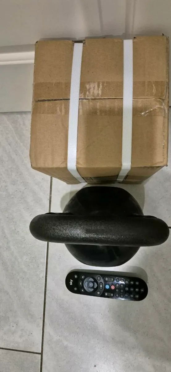 Brand new 20 kilo cast iron kettlebell - Image 3