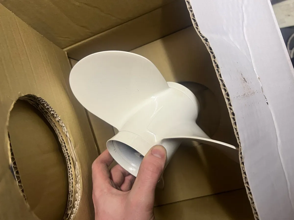 Yamaha 14” prop - Image 3