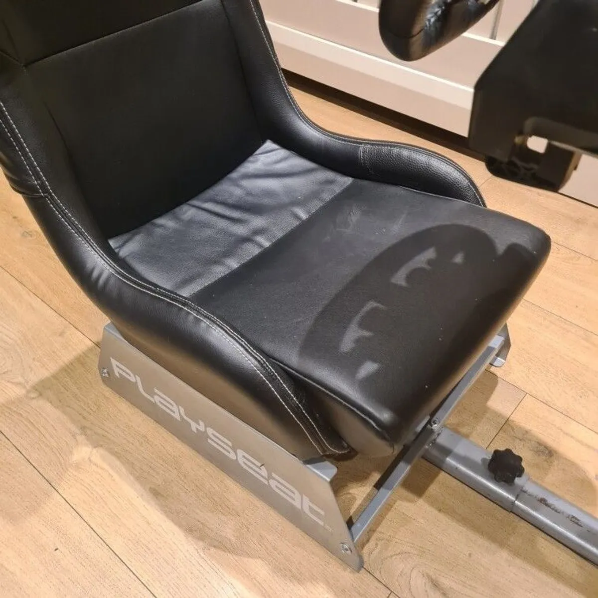 playseat evolution and logitech g29 - Image 2