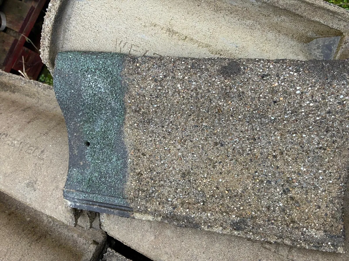 Roof tiles - Image 3
