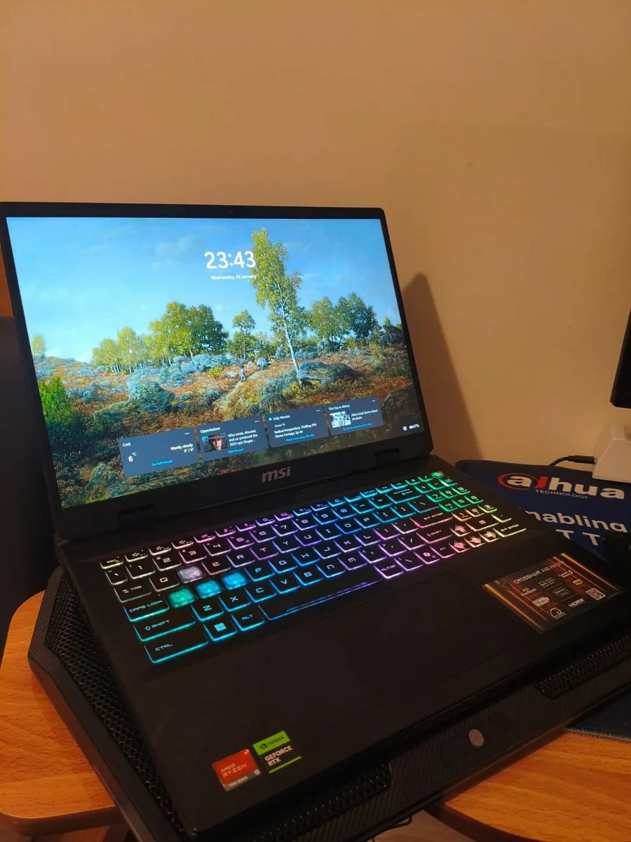 Gaming Laptop MSI Crosshair A16 Ryzen 9 RTX 5070 - Image 1