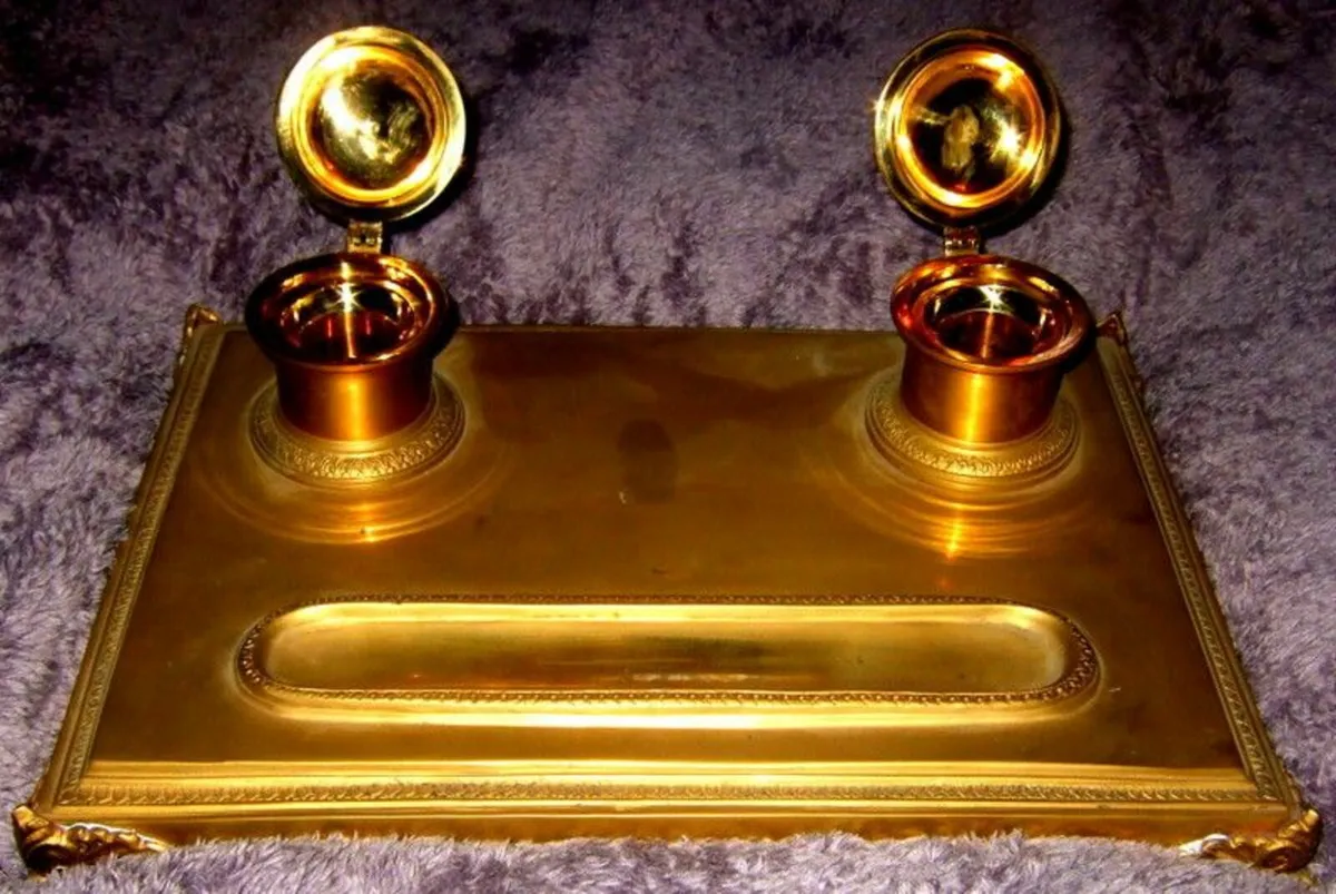 Vintage Brass Gentlemans Deskstand - Image 1