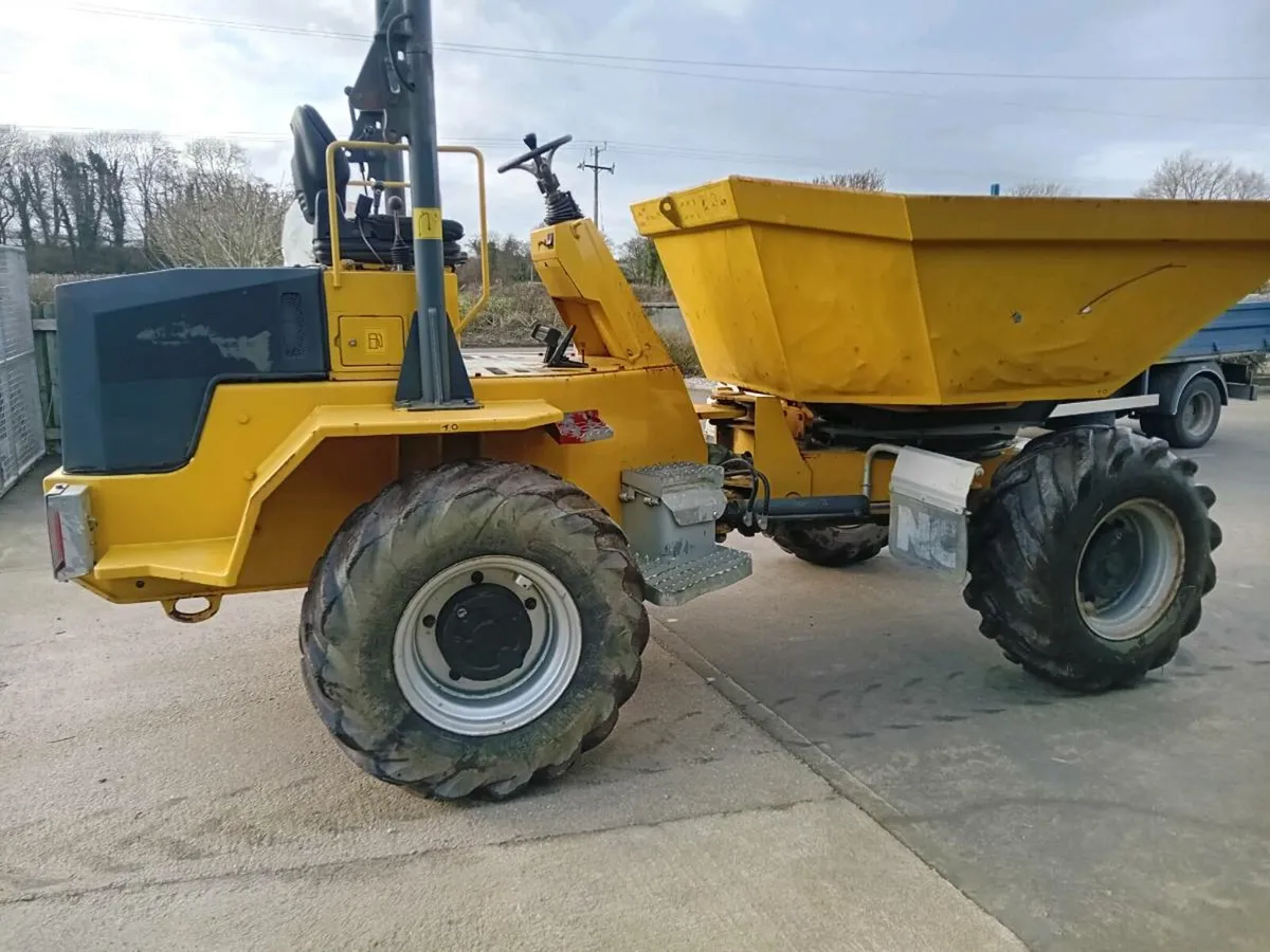 6ton NC swivel dumper - Image 1