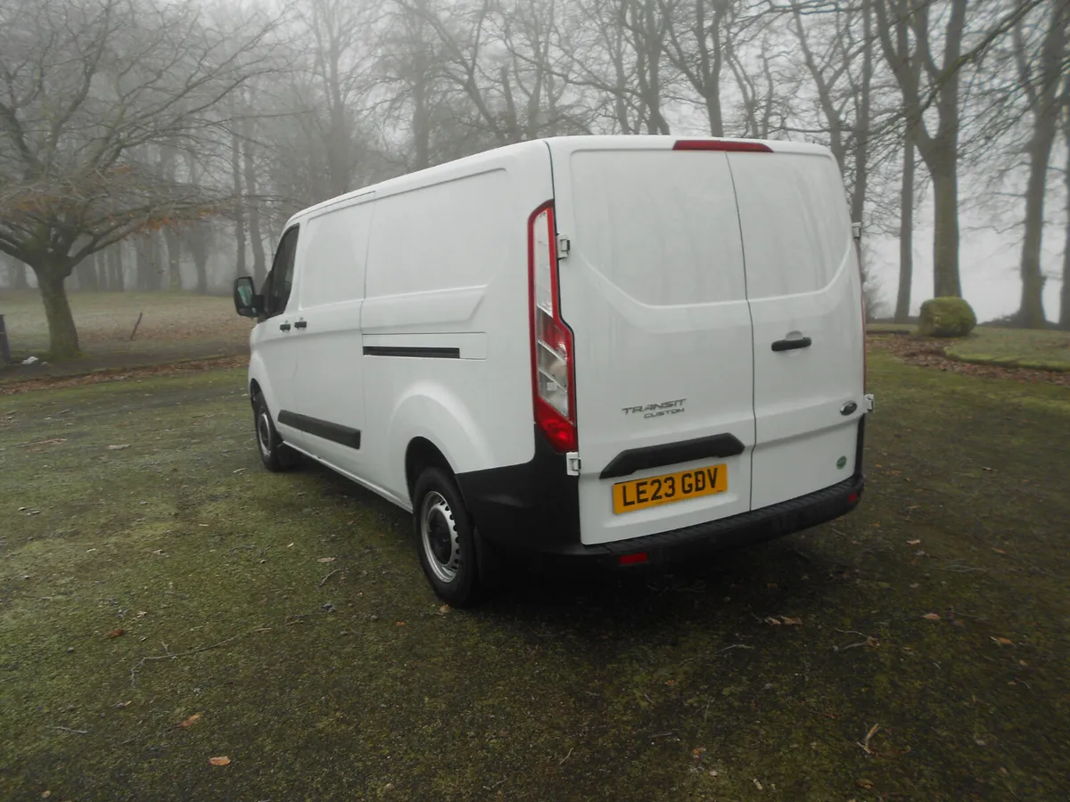 Ford Transit Custom 2023 - Image 4