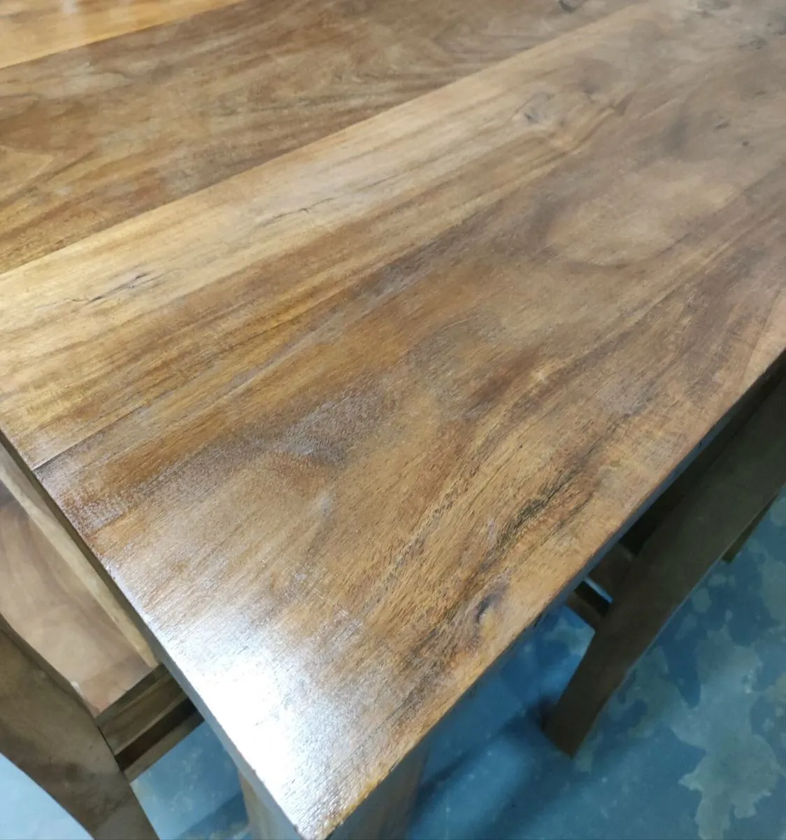 Solid wood table & 6 chairs🚚 - Image 3