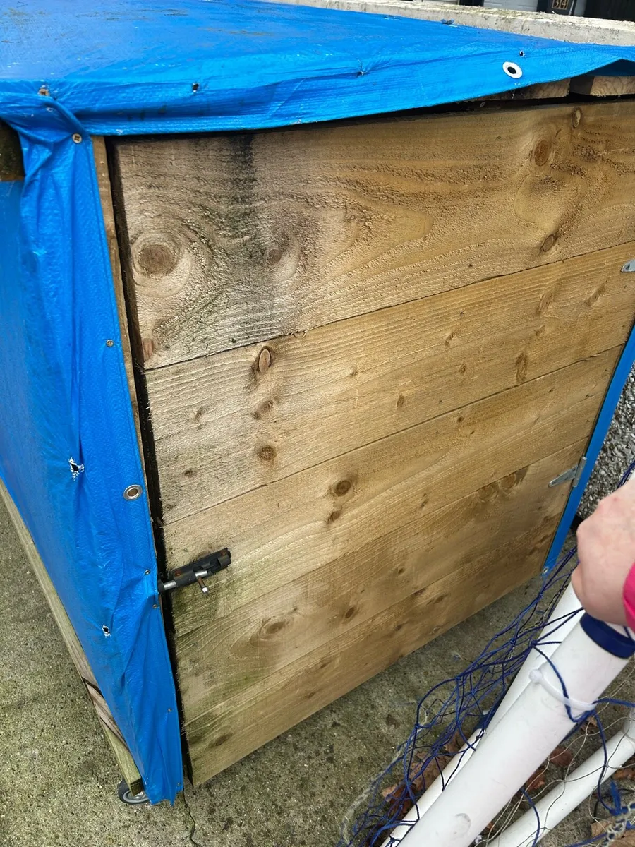 Wooden shed - Image 4