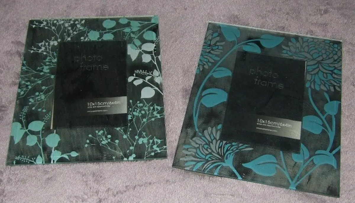 BNWT Harrods Glass Photo Frames - Image 2