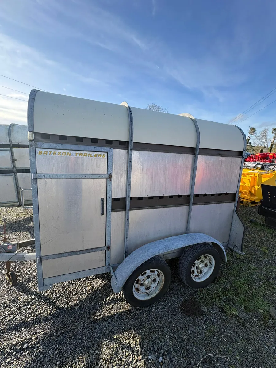 Bateson Cattle Trailer 8x5 - Image 1