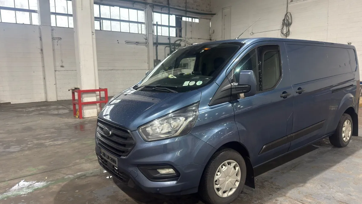 TRANSIT CUSTOM TREND - Image 2