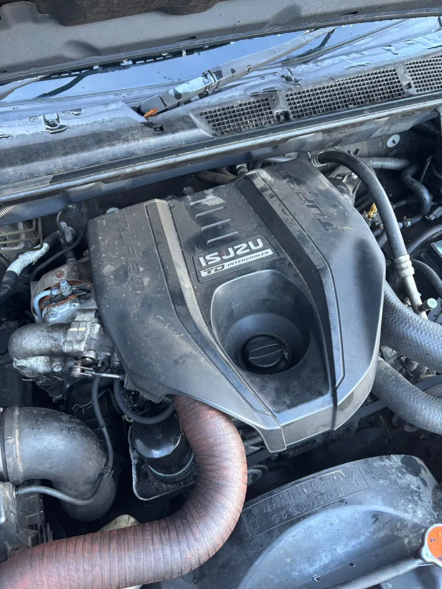 Isuzu D-Max 2.5L Engine - Image 2