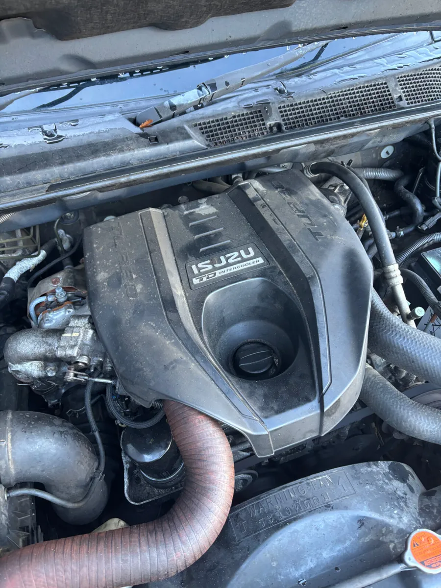 Isuzu D-Max 2.5L Engine - Image 1