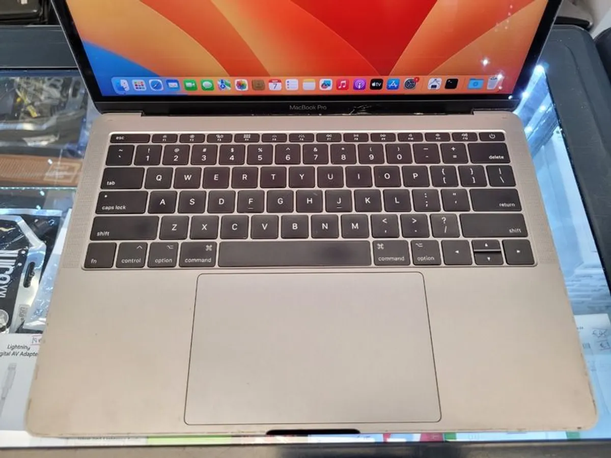 Apple MacBook Pro A1708 13" Core i7 7th Gen 2.5Ghz 16GB 512GB SSD Grey Mid-2017 (Battery Cycle: 26) - Image 2