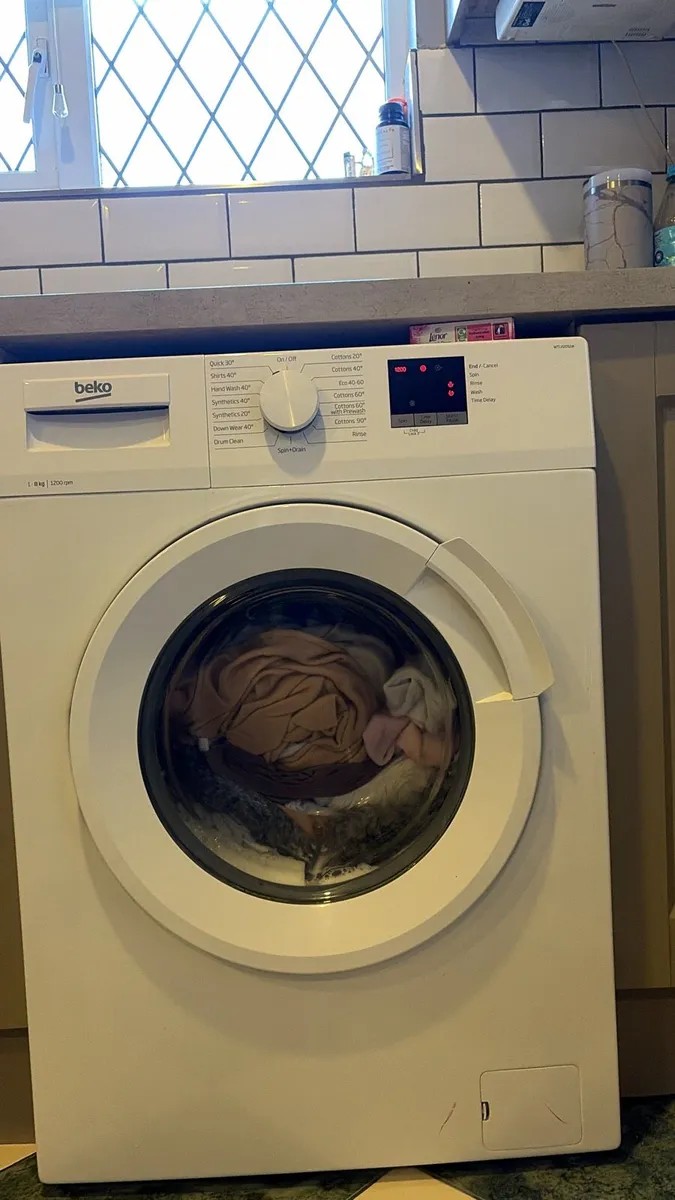 Washing machine - Image 1