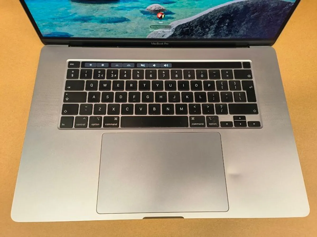 2019 Apple MacBook Pro 16" A2141 i7 9th Gen 2.6GHz, 32GB RAM, 1TB SSD, Gray Latest macOS Tahoe 26.1 (Battery Cycle: 744) - Image 3