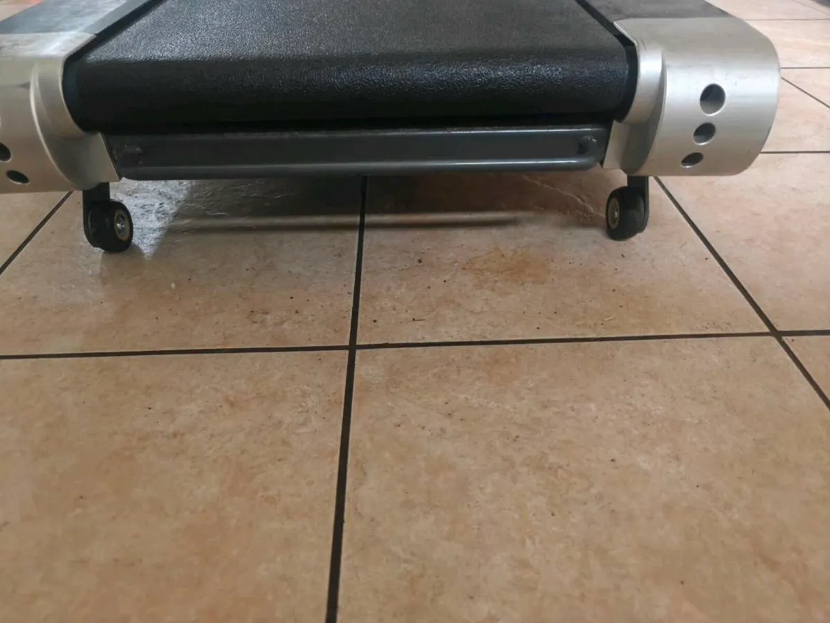 Treadmill - Image 2