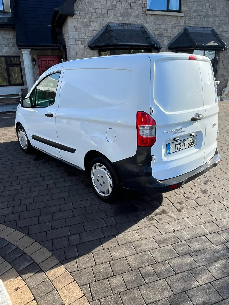 2017 (172) Ford courier *NEW DOE TODAY* - Image 4