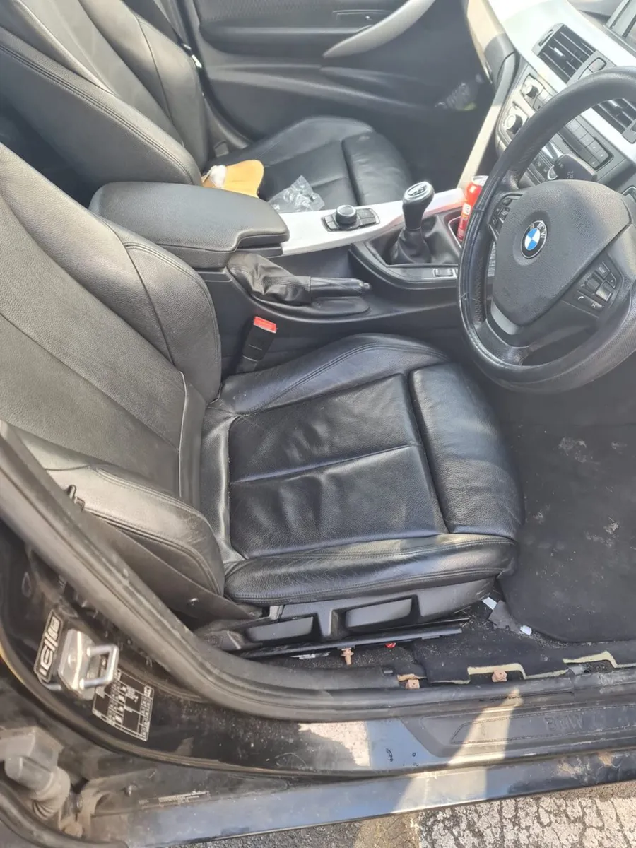 2013 BMW F30 318D SE SPORT N47D20C  BREAKING PARTS - Image 4