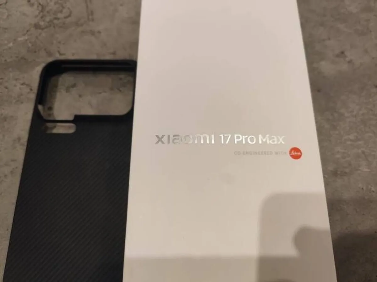 Sell / Swap / Trade-in Xiaomi 17 Pro Max 512gb White boxed as new with 2 cases - Image 4