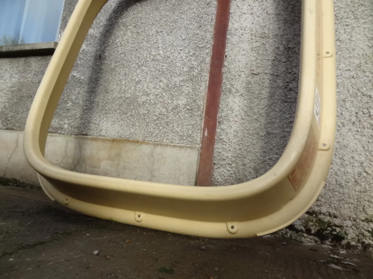 Vicon PS04 Series Vari Spreader Wagtail Extension - Image 3