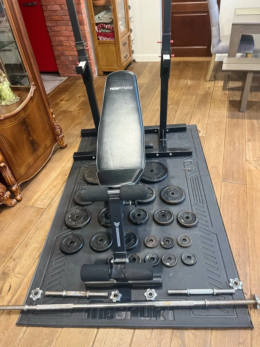 Rack bench barbell dumbbells and weights - Image 4