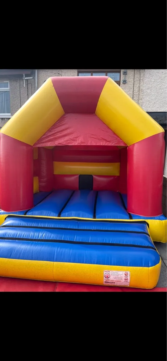 Bouncy Castle Disco - Image 4