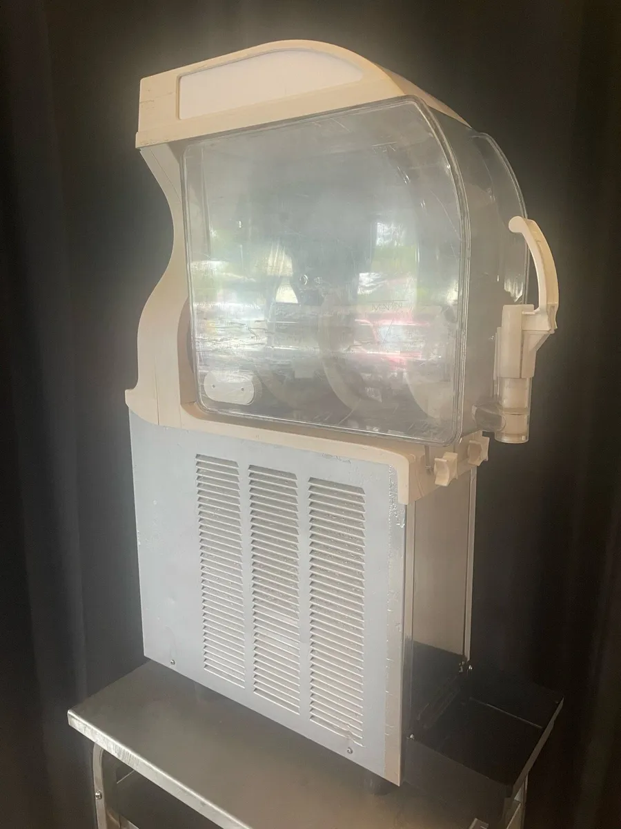Slushy Machine - Image 1