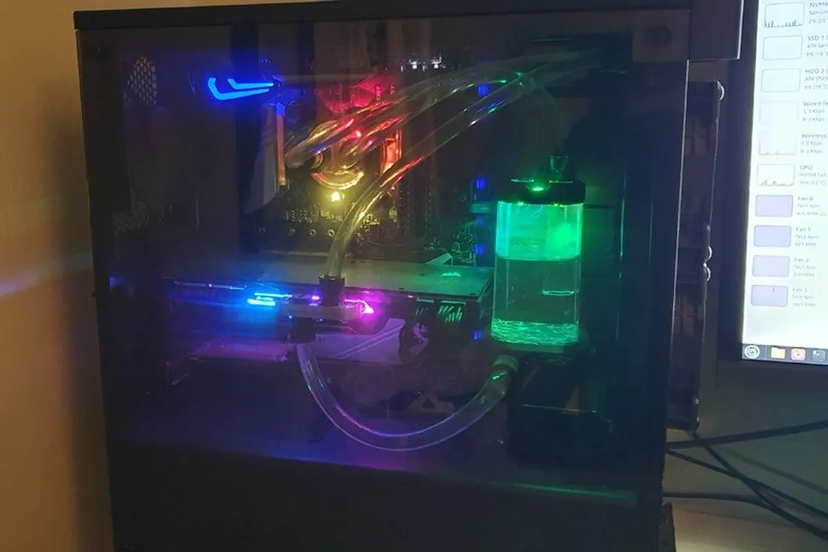 water Cooled Gaming Desktop - Image 4