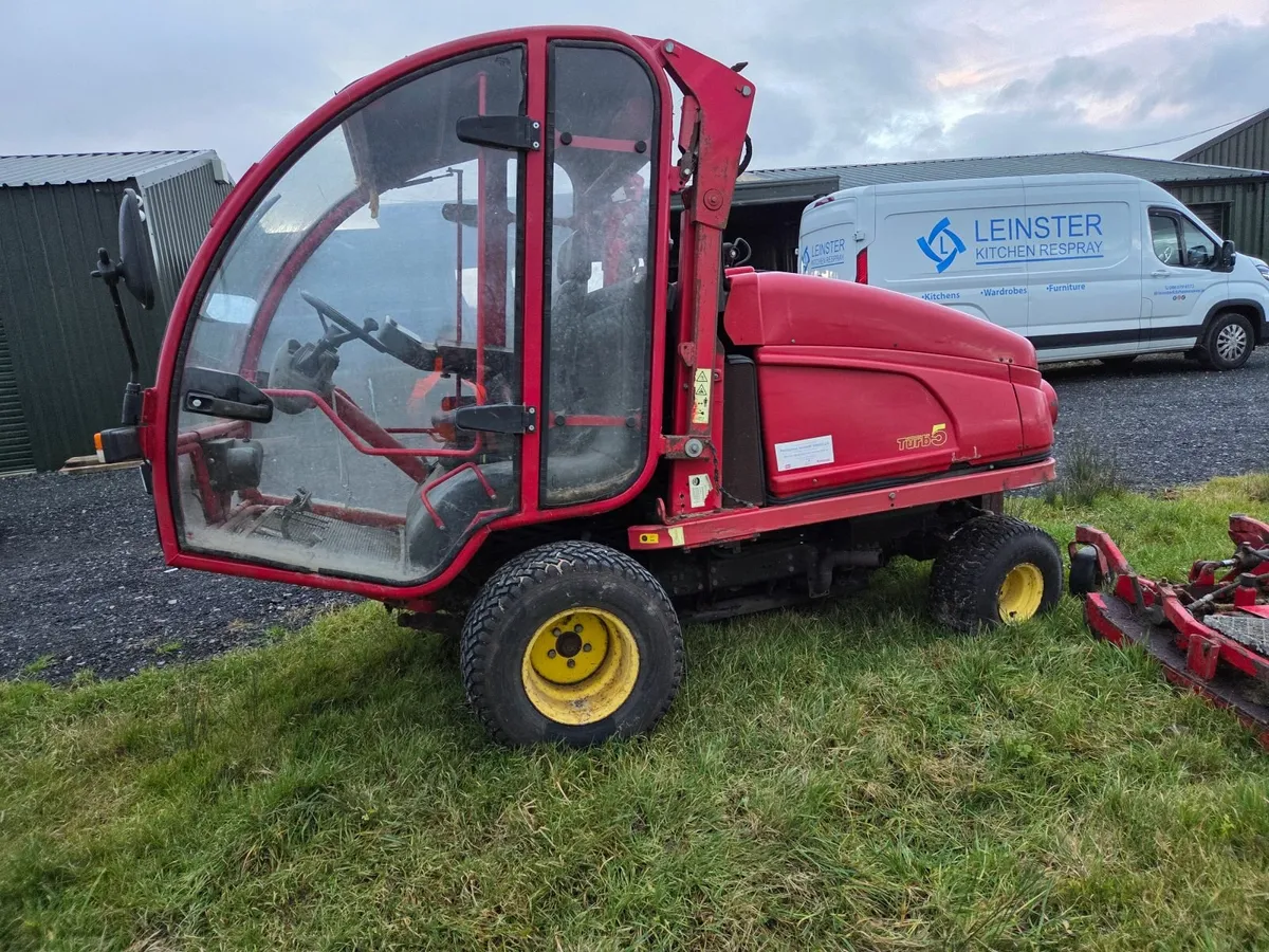 Lawn mower - Image 1