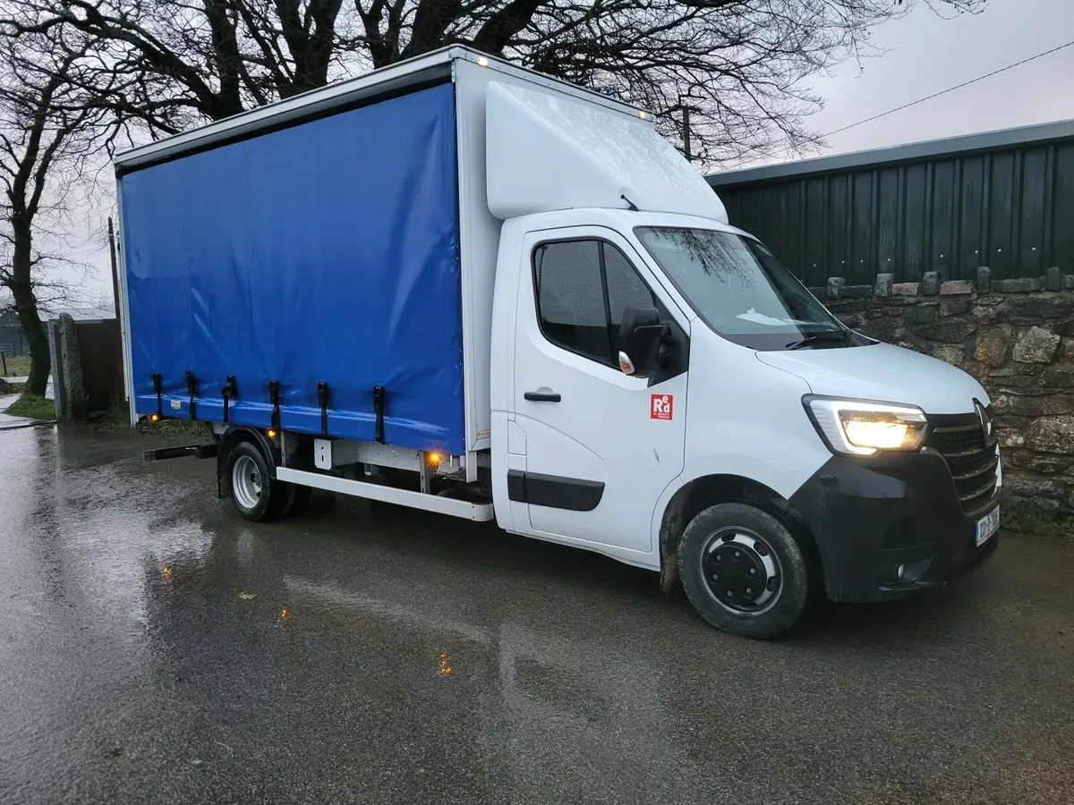 Renault Master 2023 - Image 1