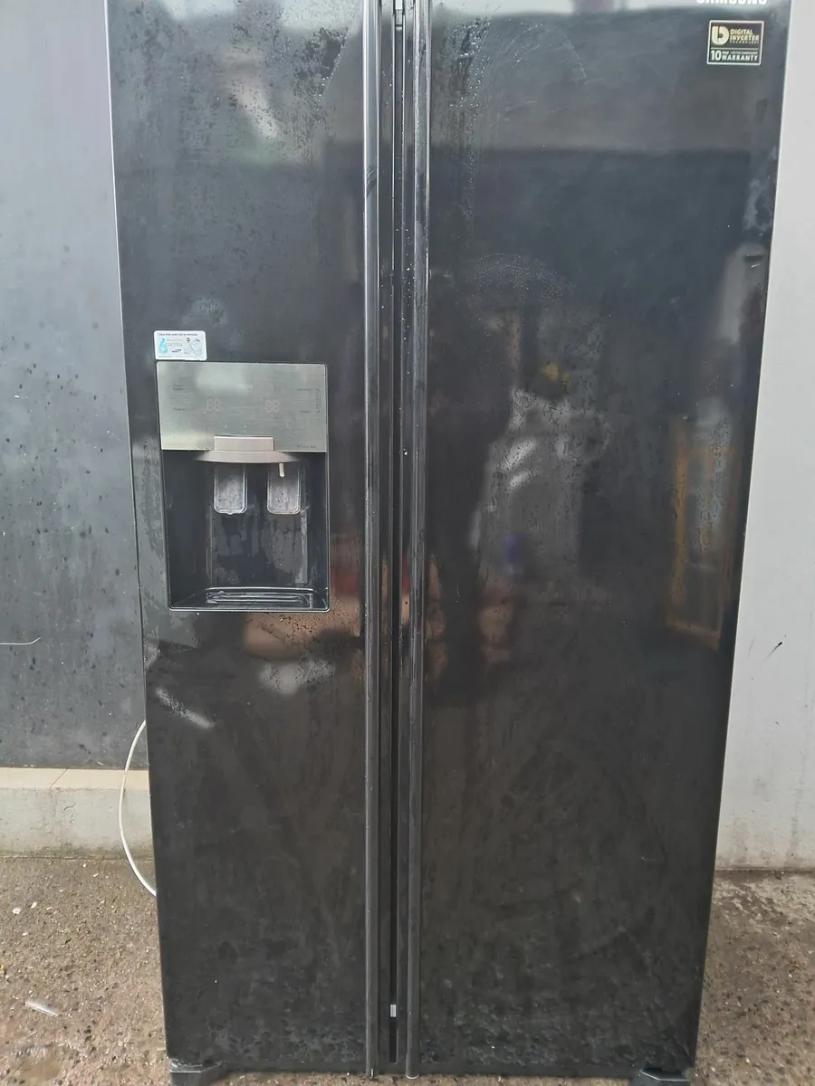 AMERICAN FRIDGE AND FREEZER - Image 1