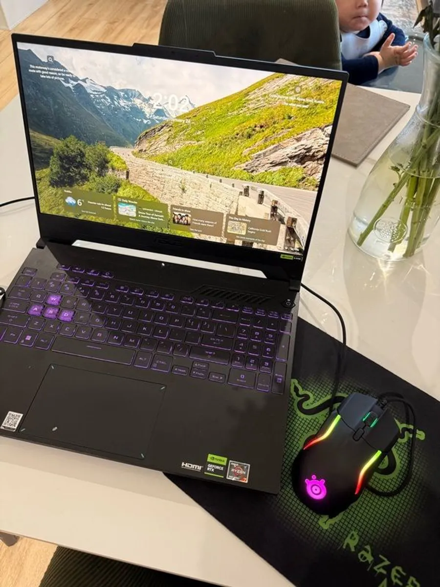 Gaming laptop - Image 2