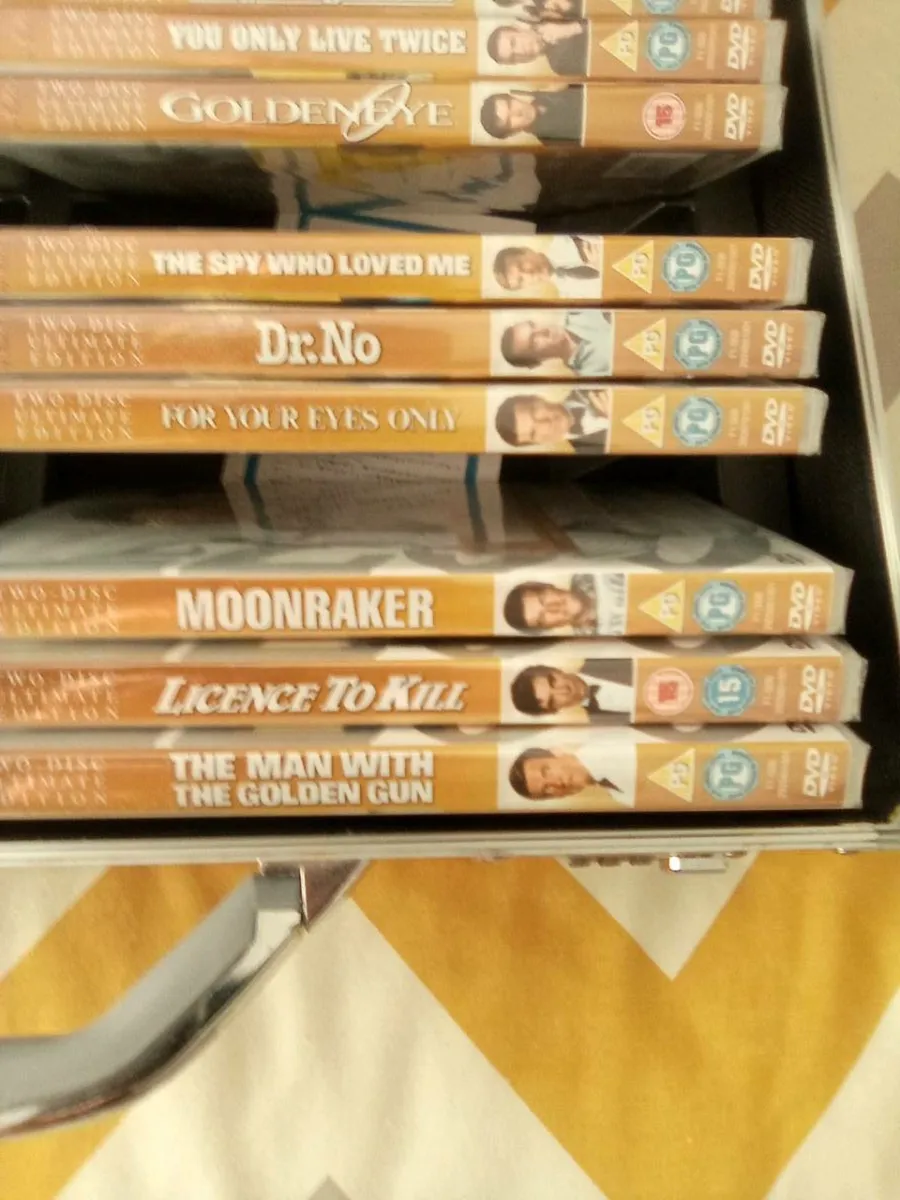 20.  JAMES. BOND.  D.V.D.S.  IN.  DISPLAY.  CASE - Image 2