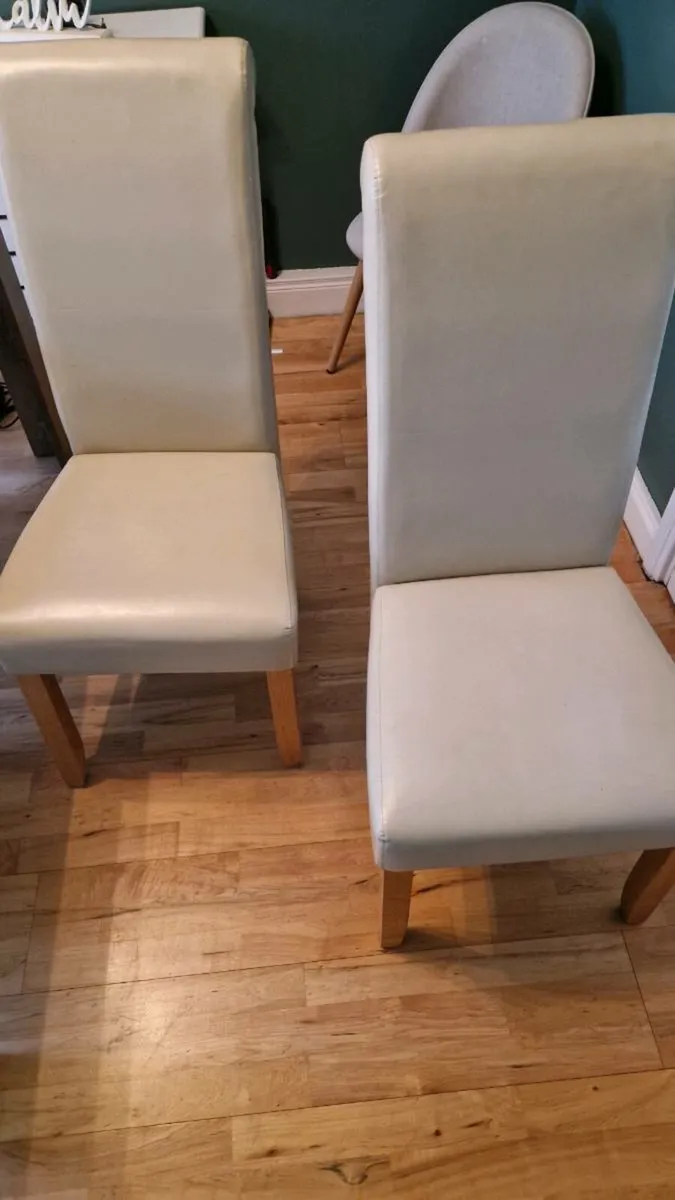 6 dining room chairs - Image 3