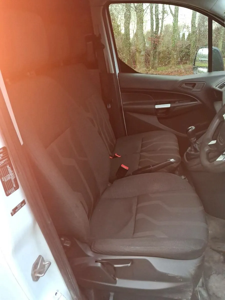 Ford transit connect - Image 4