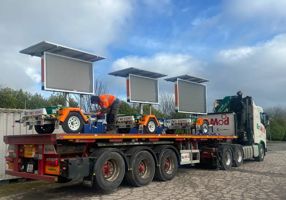 VMS Signs / LED Signs / Hire / Sale - Image 3