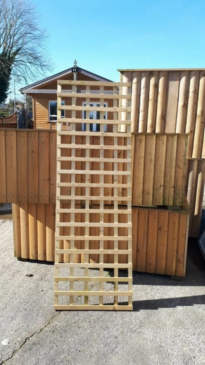 Trellis (Square Trellis)- Display Sale - Image 1
