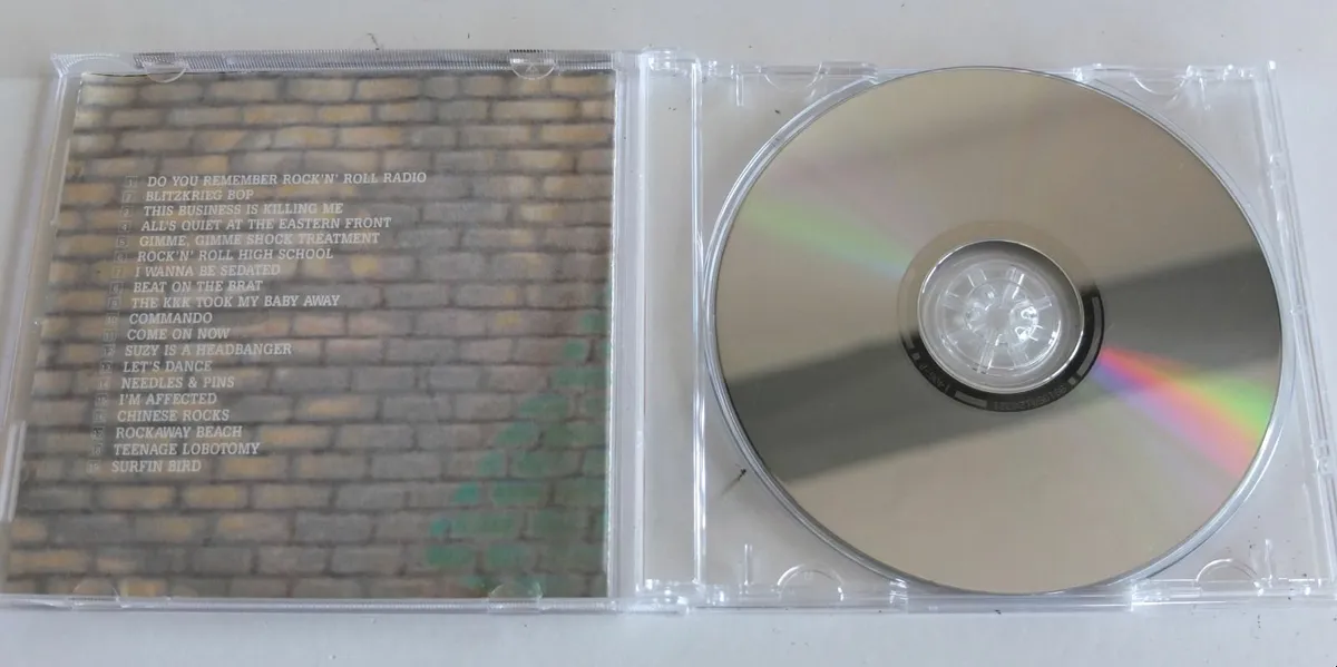 The Ramones, Chinese Wall - Image 4