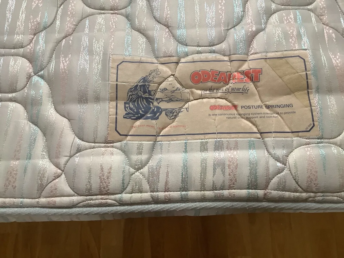 Double divan bed - Image 2